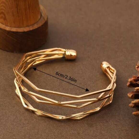 14K Gold Filled Bangle Bracelet - Picture 4 of 4